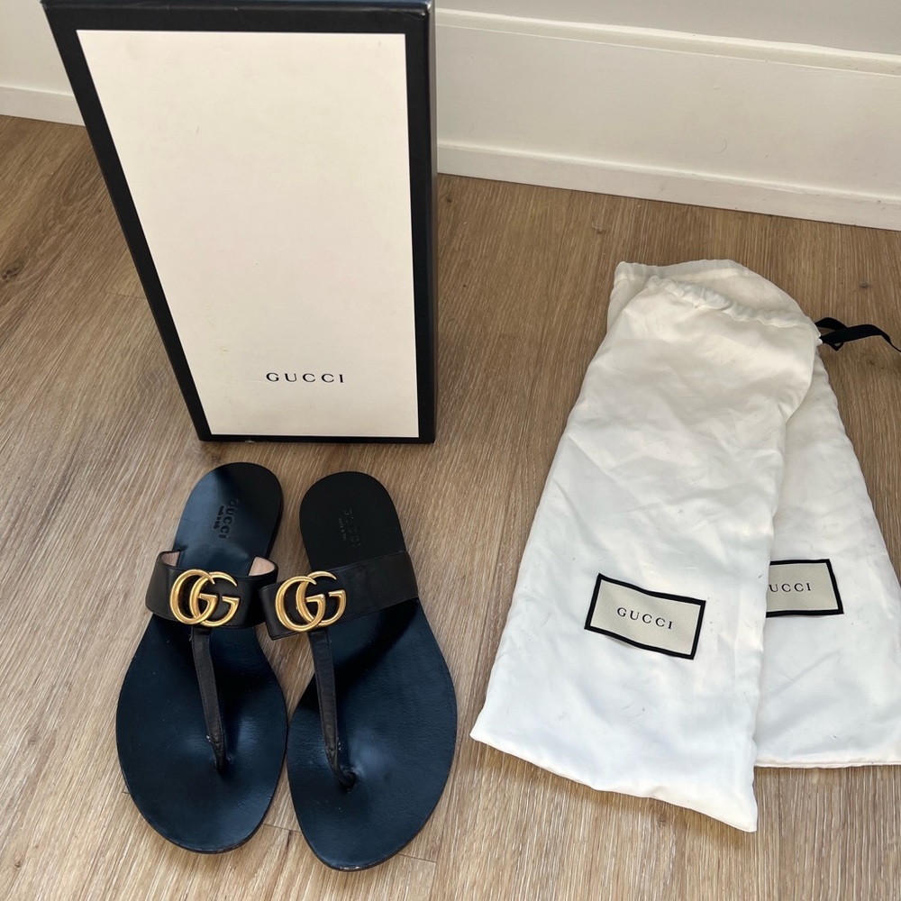 Gucci Leather Thong Sandal with Double G